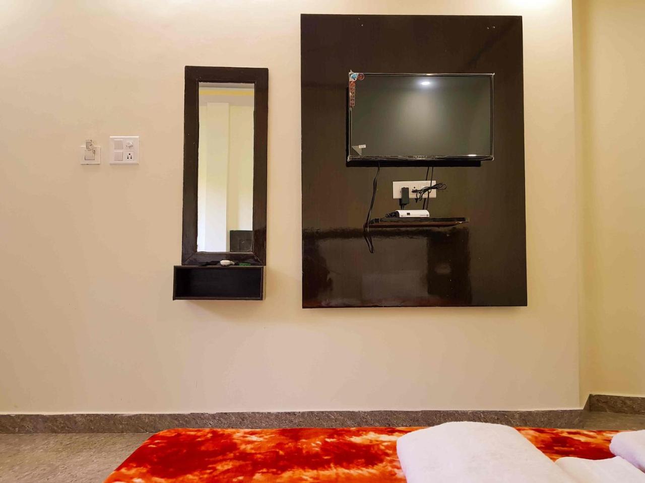 Hotel Homely Abode Далхаузі Екстер'єр фото