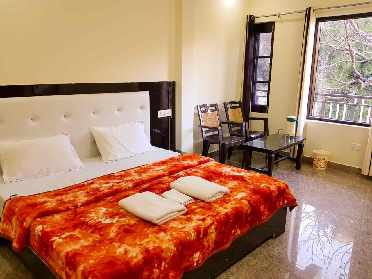 Hotel Homely Abode Далхаузі Екстер'єр фото