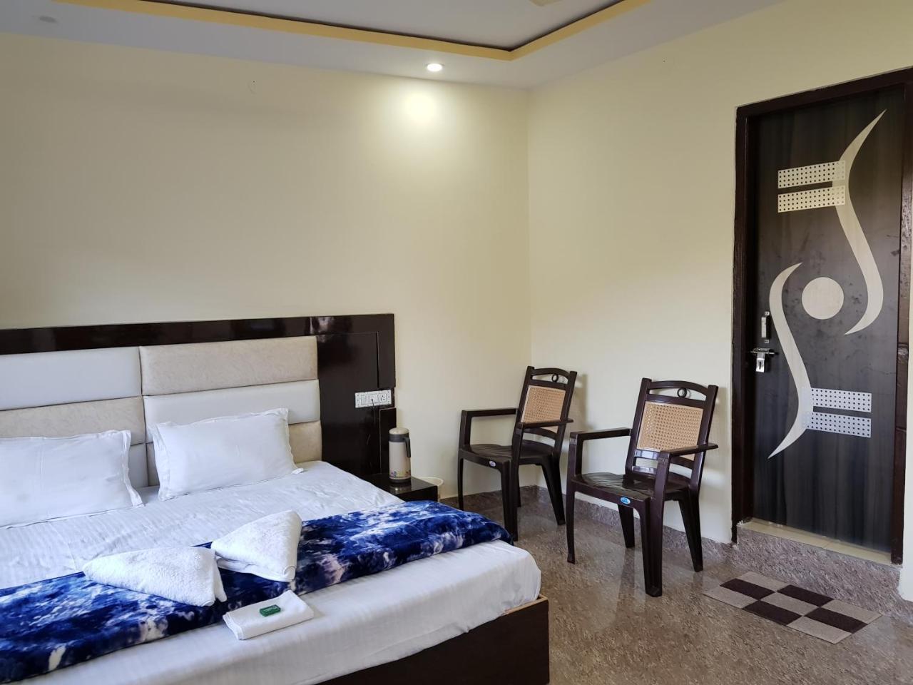Hotel Homely Abode Далхаузі Екстер'єр фото